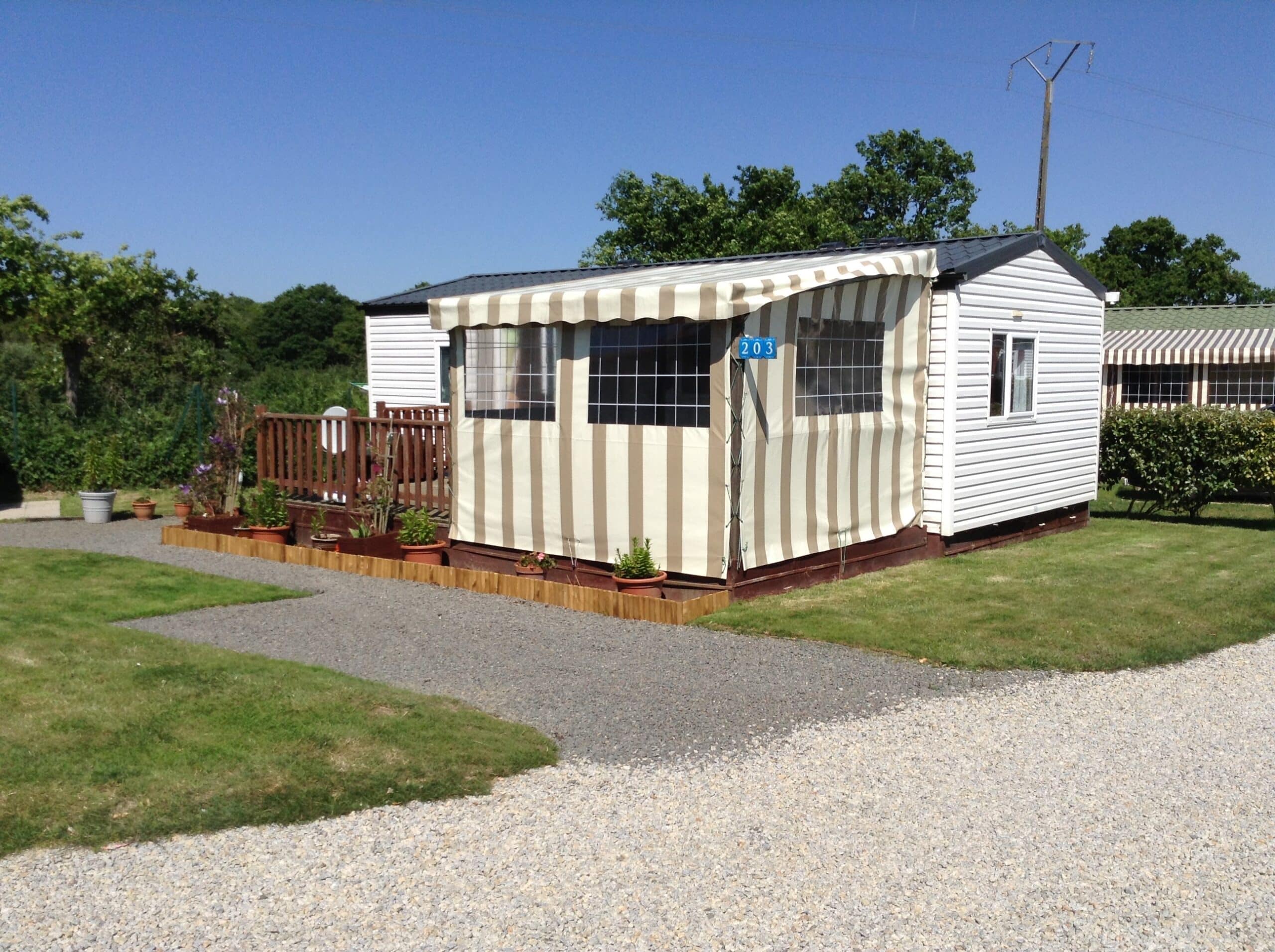 WILLERBY COTTAGE (203)